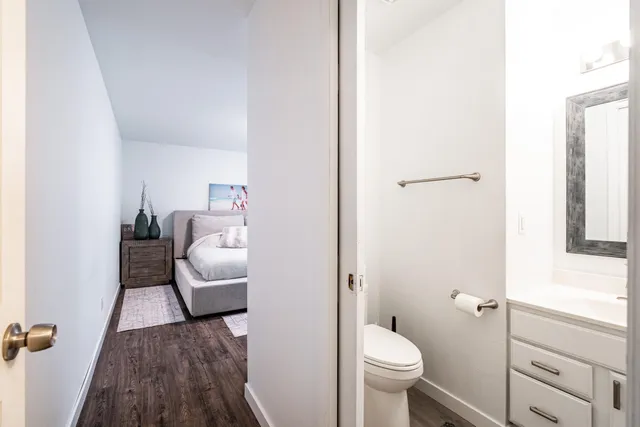 $409,900 | 114 Manor Court, Slinger, WI 53086