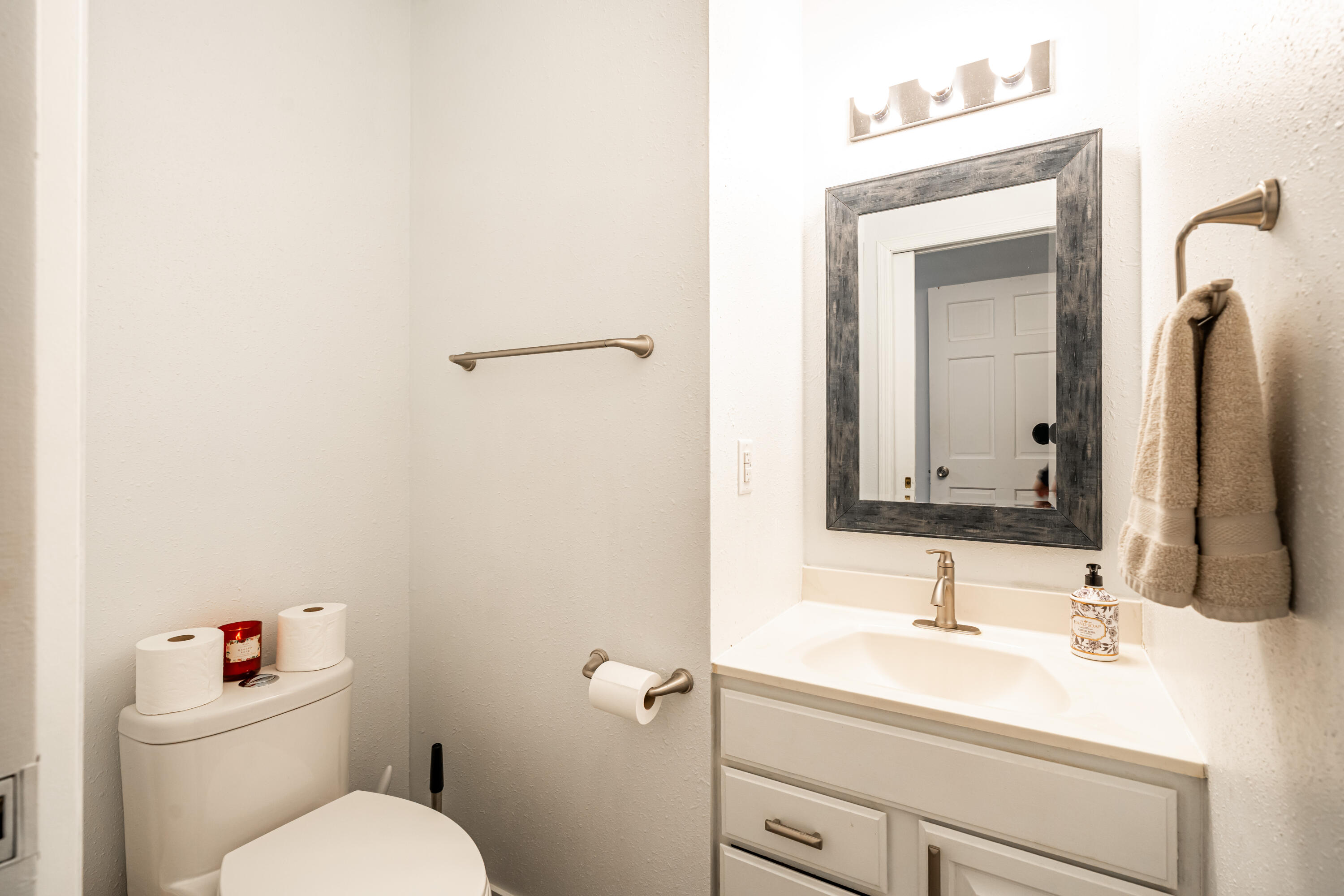 114 Manor Court Slinger, WI 53086 - Photo 18 of 37 DSC03137