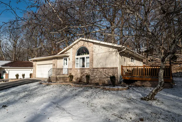 $409,900 | 114 Manor Court, Slinger, WI 53086