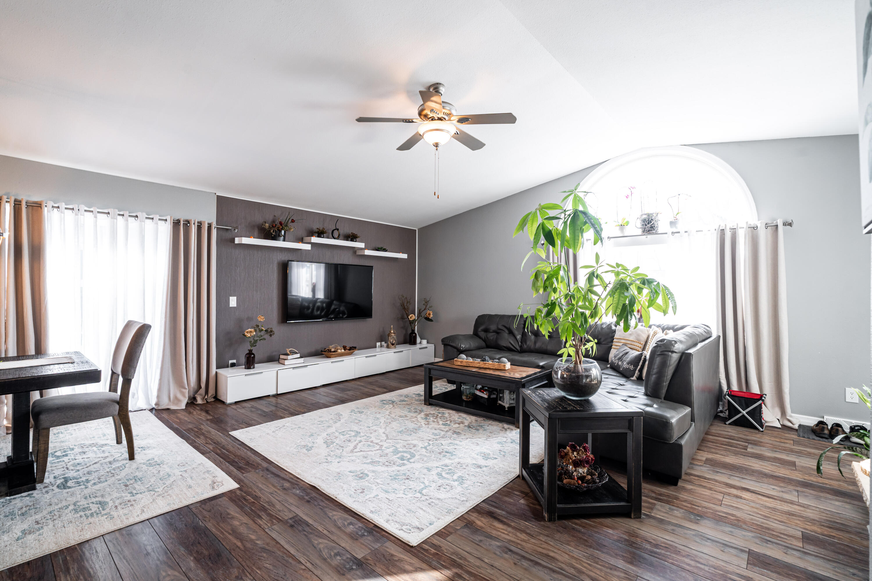 114 Manor Court Slinger, WI 53086 - Photo 10 of 37 DSC03147