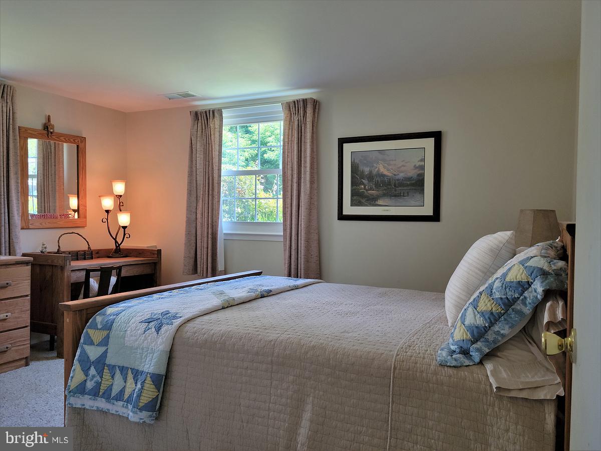 13464 Keytone Road Woodbridge, VA 22193 - Photo 35 of 56 Gallery Image 35