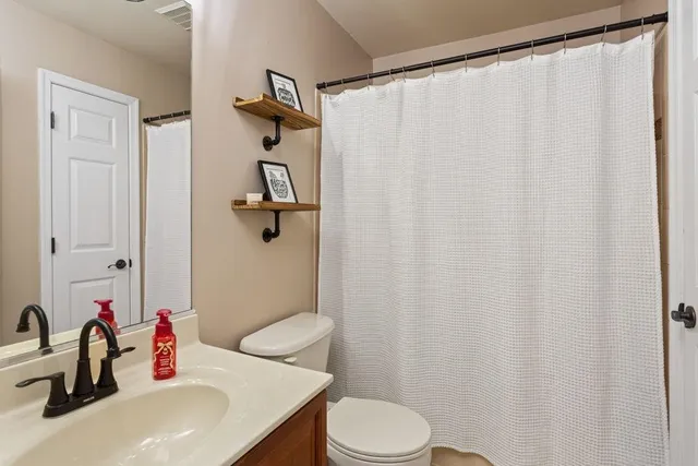 $615,000 | 209 Buchanan Drive, Broadway, VA 22815