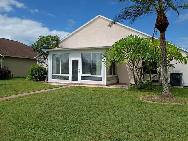 $2,500 | 862 Bayou View Drive, Brandon, FL 33510