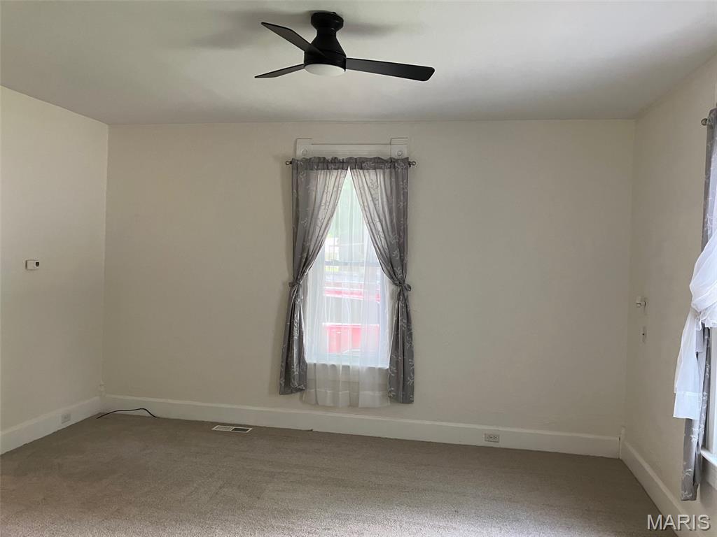 319 South Madison Street Trenton, IL 62293 - Photo 8 of 15