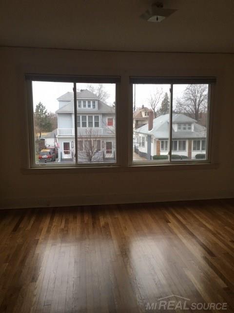 1050 Wayburn Street Grosse Pointe, MI 48230 - Photo 3 of 27