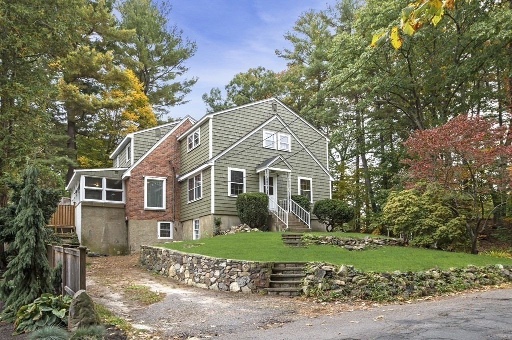 63 Russell Road Wellesley, MA 02482 - Photo 4 of 39 Gallery Image 4