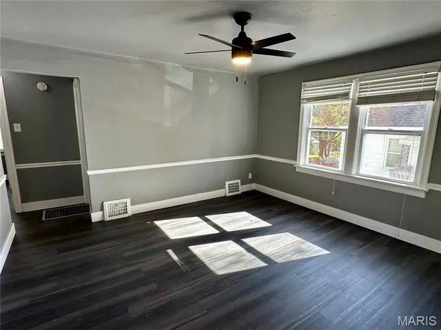 $1,275 | 7121 Lamont Drive, Flordell Hills, MO 63136