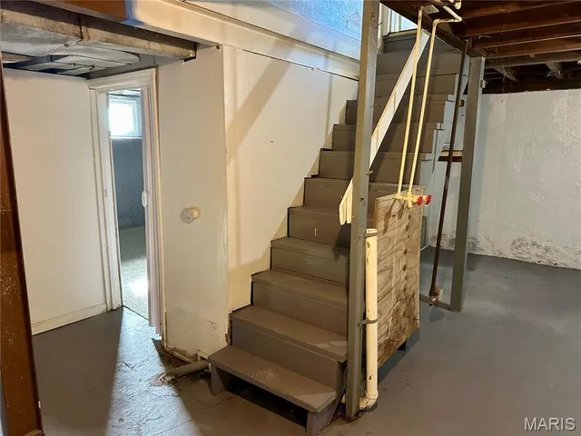 $1,275 | 7121 Lamont Drive, Flordell Hills, MO 63136