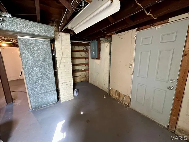 $1,275 | 7121 Lamont Drive, Flordell Hills, MO 63136