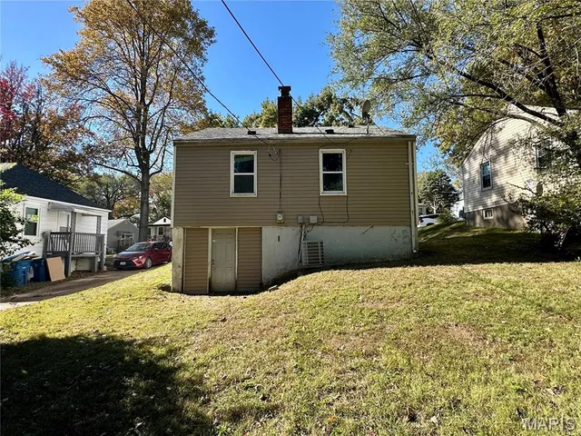 $1,275 | 7121 Lamont Drive, Flordell Hills, MO 63136