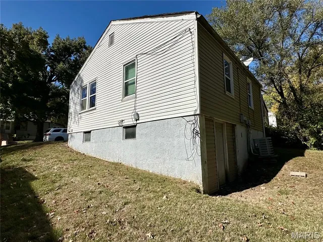 $1,275 | 7121 Lamont Drive, Flordell Hills, MO 63136