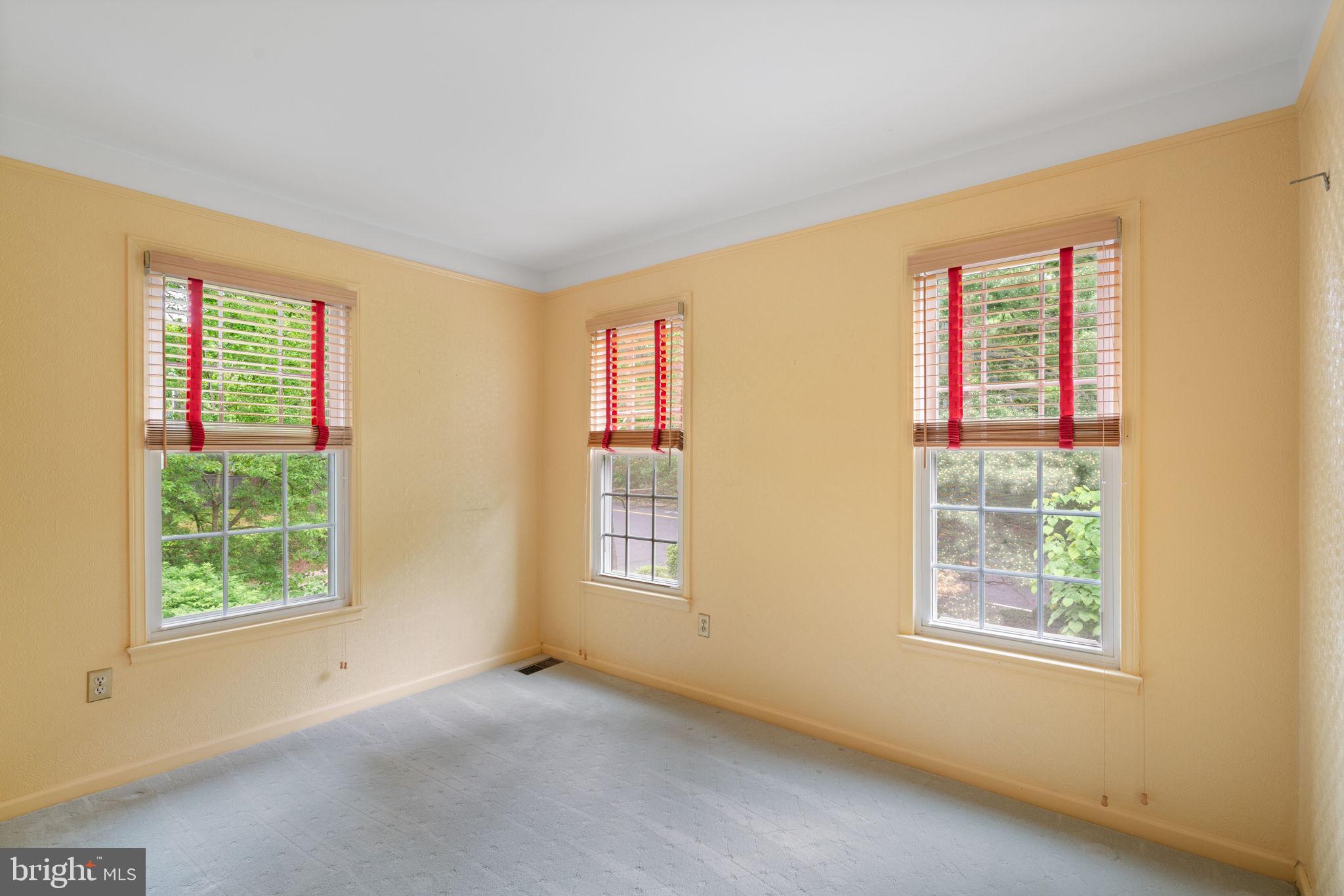 2375 Albot Road Reston, VA 20191 - Photo 41 of 63 3rd bedroom