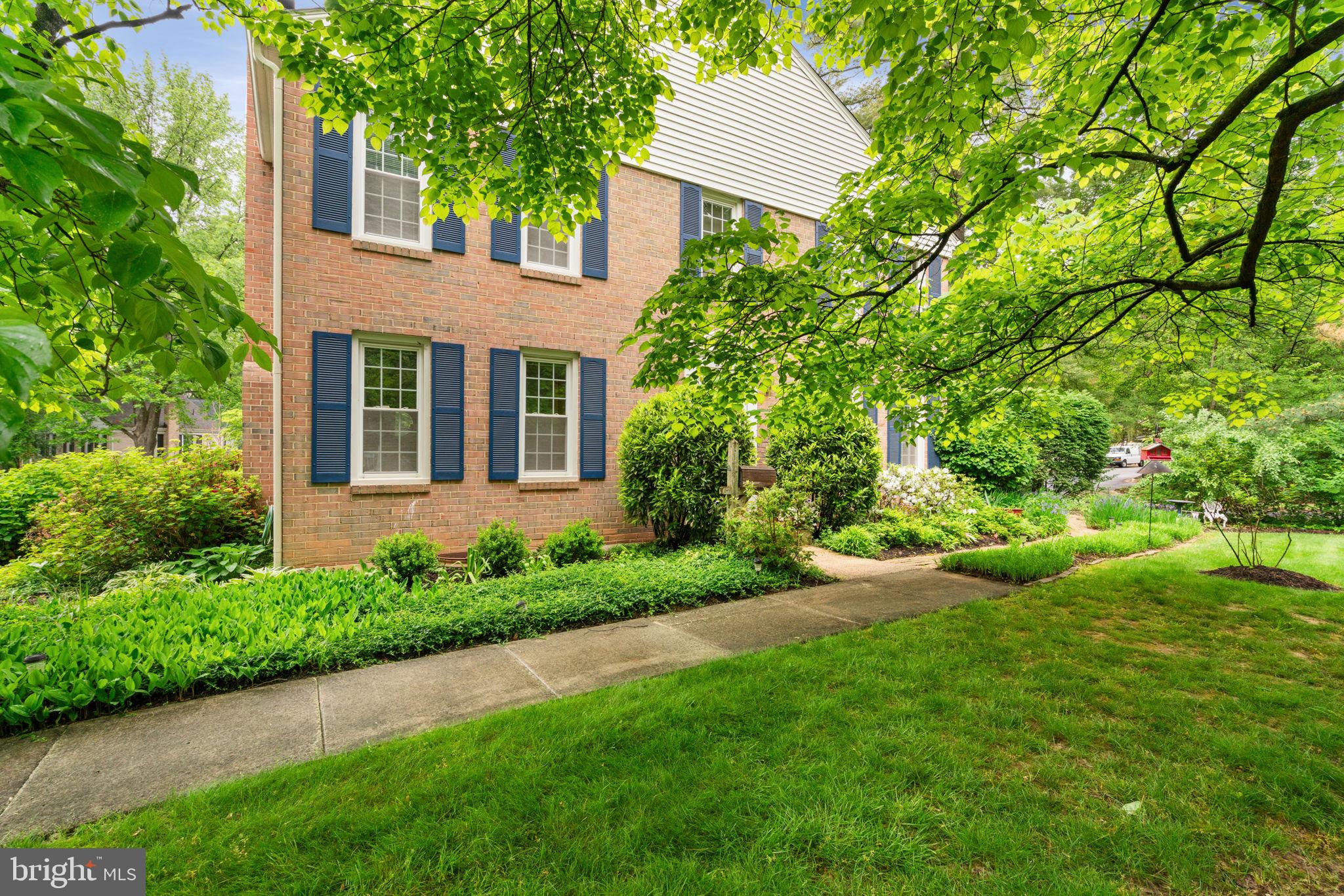 2375 Albot Road Reston, VA 20191 - Photo 5 of 63