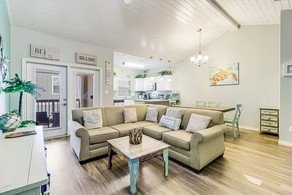 $695,000 | 1813 11th St Port, Unit 403, Port Aransas, TX 78373