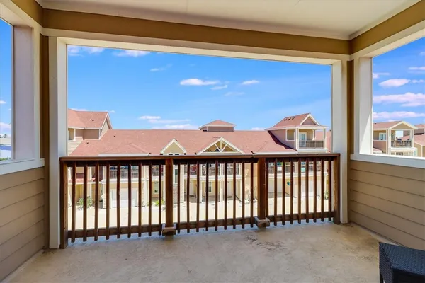 $695,000 | 1813 11th St Port, Unit 403, Port Aransas, TX 78373