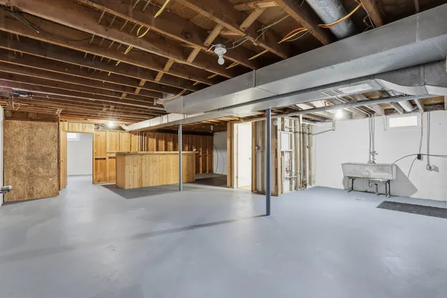 $189,900 | 705 Ives Avenue, Big Rapids, MI 49307