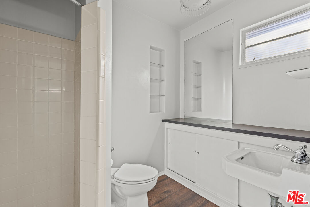 3124 Goodview Trail Los Angeles, CA 90068 - Photo 16 of 33