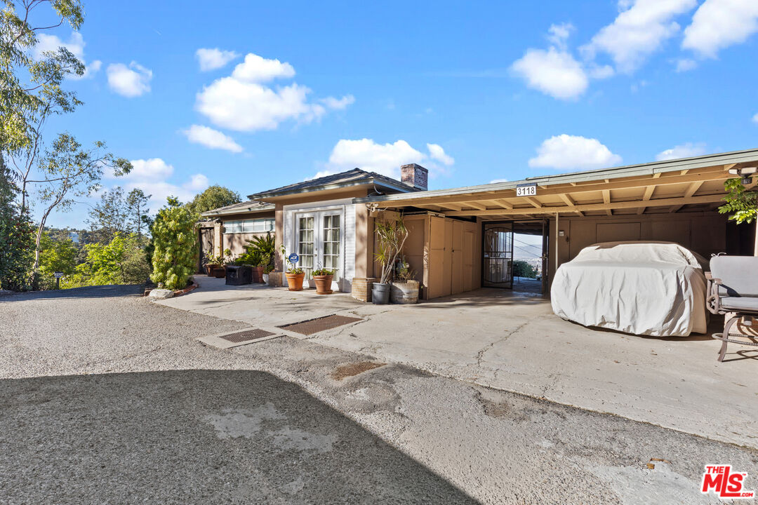 3124 Goodview Trail Los Angeles, CA 90068 - Photo 17 of 33