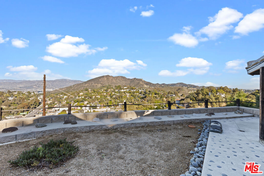 3124 Goodview Trail Los Angeles, CA 90068 - Photo 20 of 33