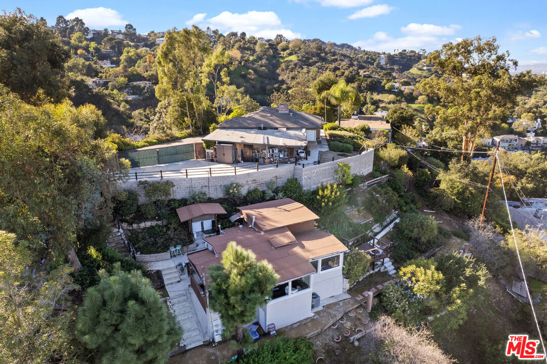 3124 Goodview Trail Los Angeles, CA 90068 - Photo 23 of 33