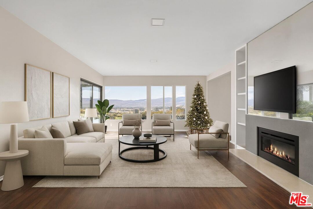 3124 Goodview Trail Los Angeles, CA 90068 - Photo 3 of 33