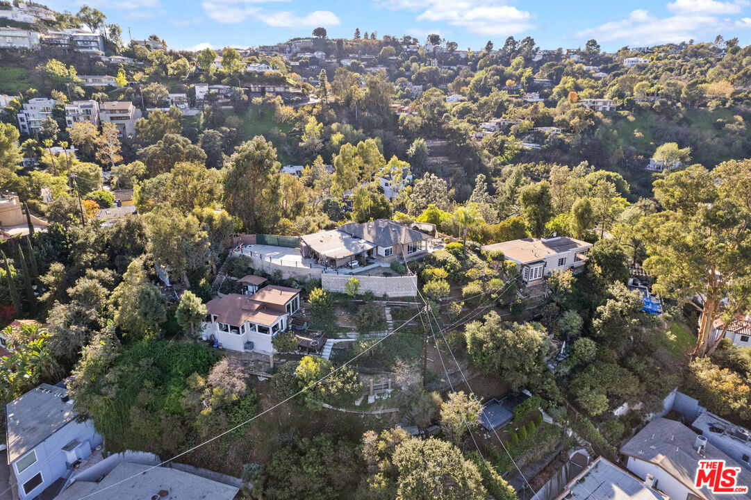 3124 Goodview Trail Los Angeles, CA 90068 - Photo 31 of 33