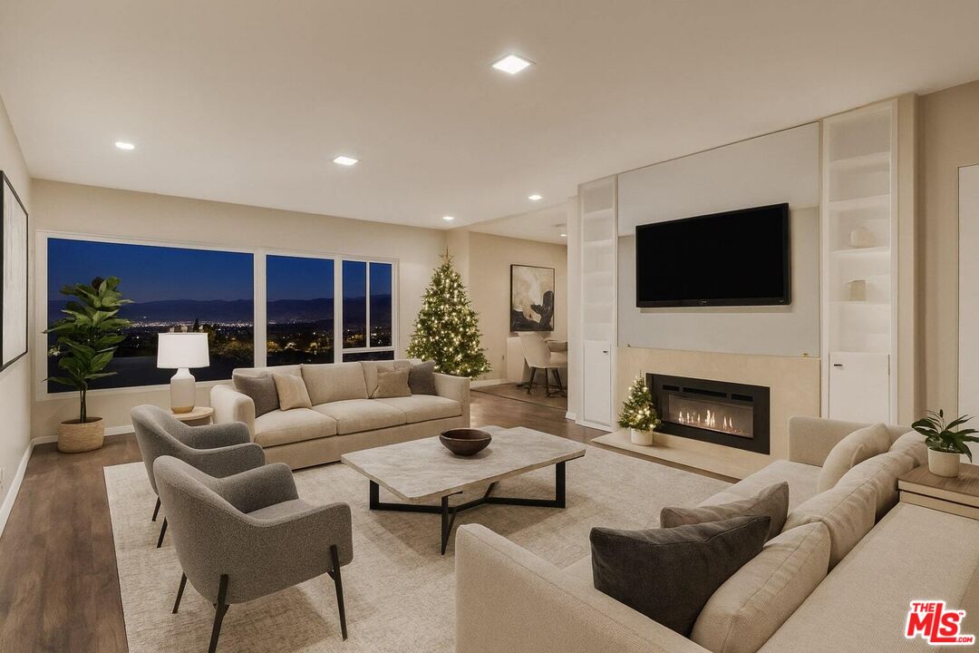 3124 Goodview Trail Los Angeles, CA 90068 - Photo 6 of 33