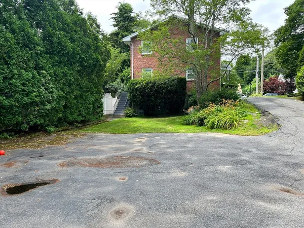 $579,900 | 197 West A W Shore Drive, Unit A, Marblehead, MA 01945