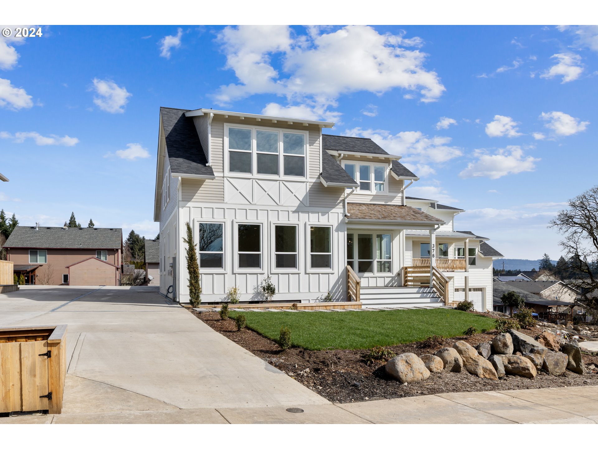 376 George Court Dundee, OR 97115 - Photo 3 of 48 Gallery Image 3