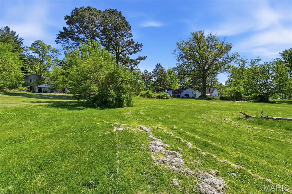 829 South Sappington Road Crestwood, MO 63126 - Photo 8 of 22