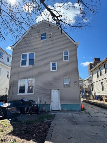 217 Lawrence Street Paterson, NJ 07501 - Photo 7 of 44