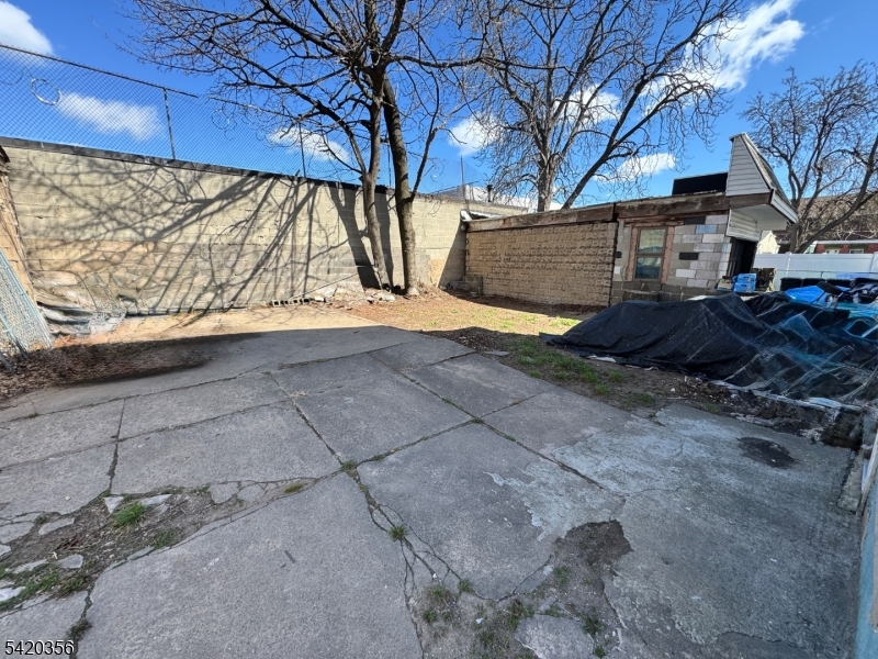 217 Lawrence Street Paterson, NJ 07501 - Photo 8 of 44