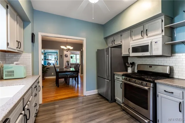 $439,500 | 6731 Webster Road, Orchard Park, NY 14127