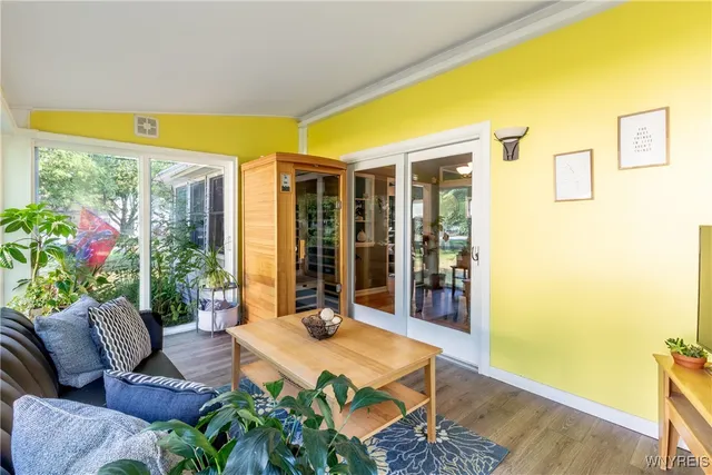 $439,500 | 6731 Webster Road, Orchard Park, NY 14127