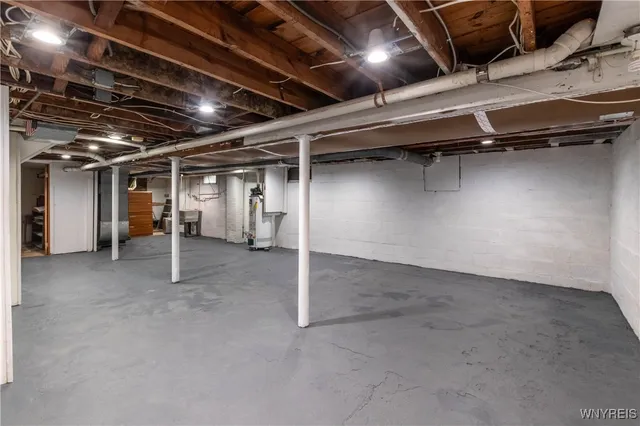 $439,500 | 6731 Webster Road, Orchard Park, NY 14127