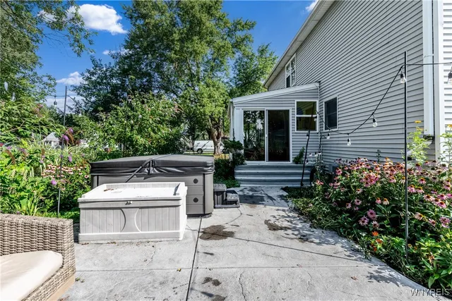 $439,500 | 6731 Webster Road, Orchard Park, NY 14127