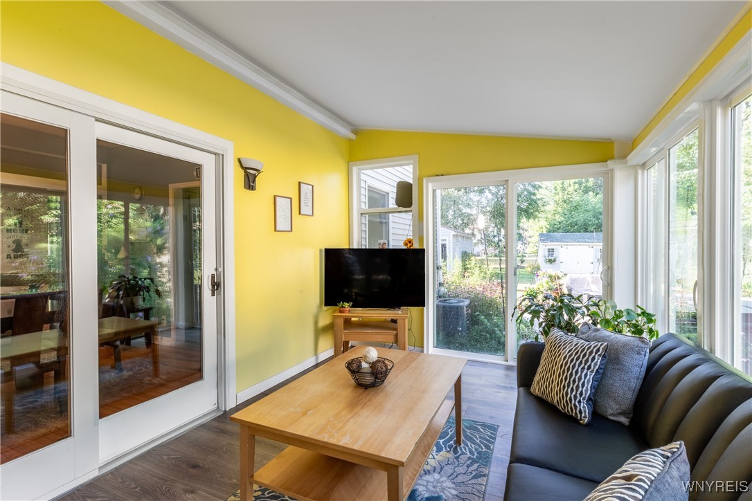 6731 Webster Road Orchard Park, NY 14127 - Photo 5 of 50