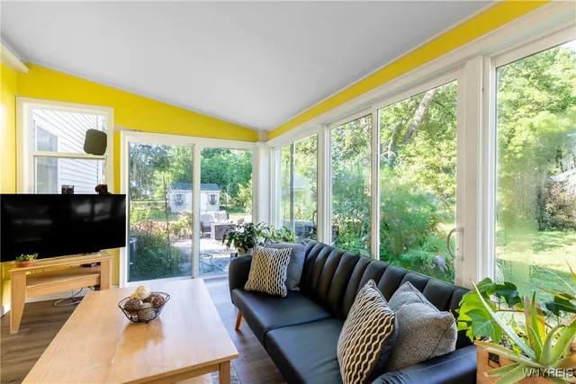 $439,500 | 6731 Webster Road, Orchard Park, NY 14127