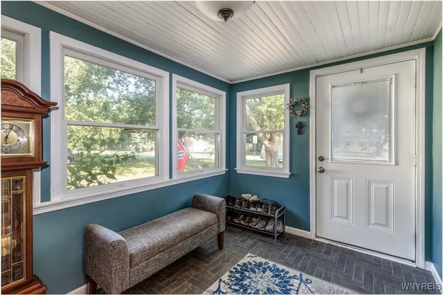 $439,500 | 6731 Webster Road, Orchard Park, NY 14127