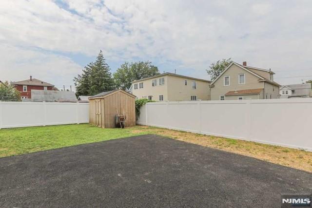 24 Henry Place, Unit 2 Hackensack, NJ 07601 - Photo 5 of 26