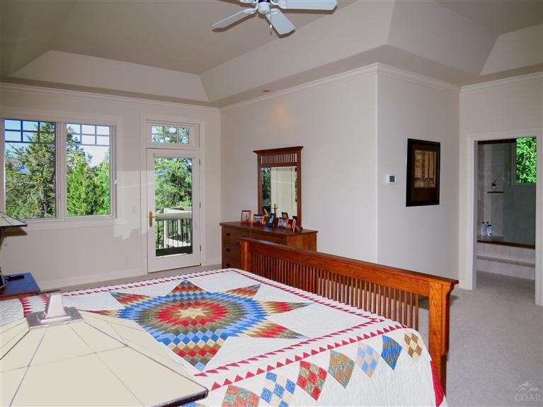 16135 Fox Ridge Circle Sisters, OR 97759 - Photo 13 of 24 Upper level master suite