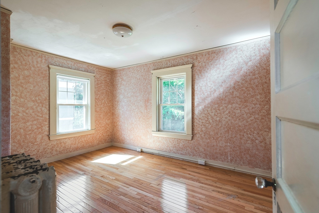 7 Kent Circle Gloucester, MA 01930 - Photo 24 of 38