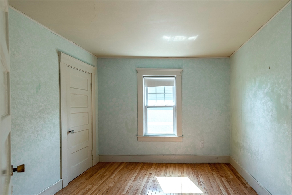 7 Kent Circle Gloucester, MA 01930 - Photo 26 of 38