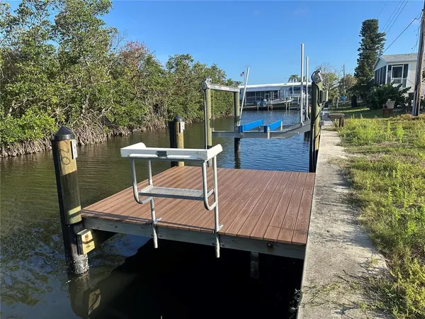 $225,000 | 196 Bimini Drive, Palmetto, FL 34221
