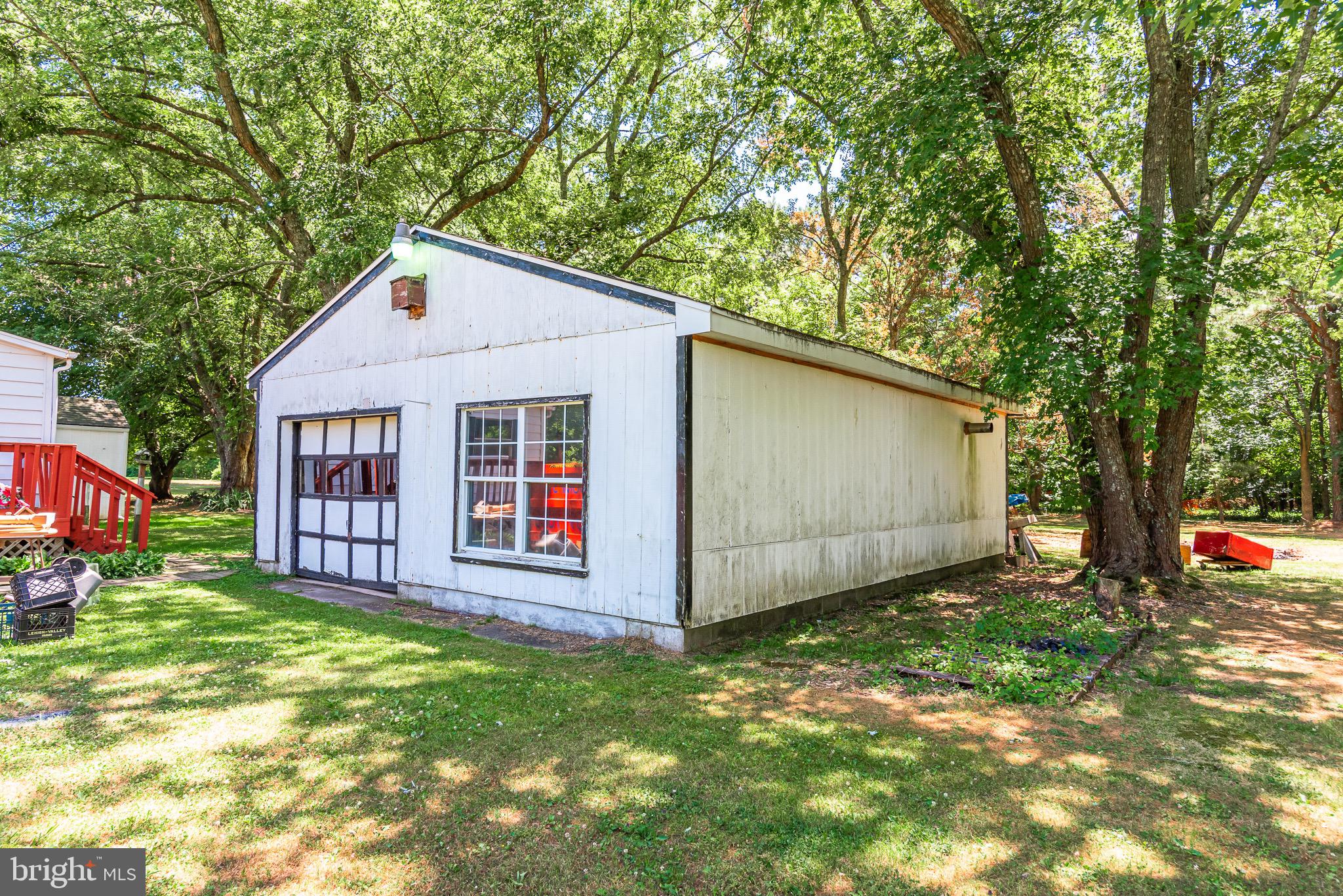 9753 Timmonstown Road Berlin, MD 21811 - Photo 4 of 42 Spacious Garage