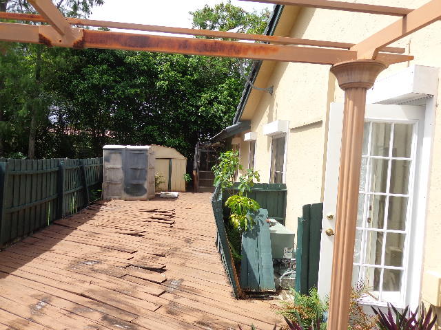 9345 Old Pine Road Boca Raton, FL 33428 - Photo 32 of 38 Left side of property