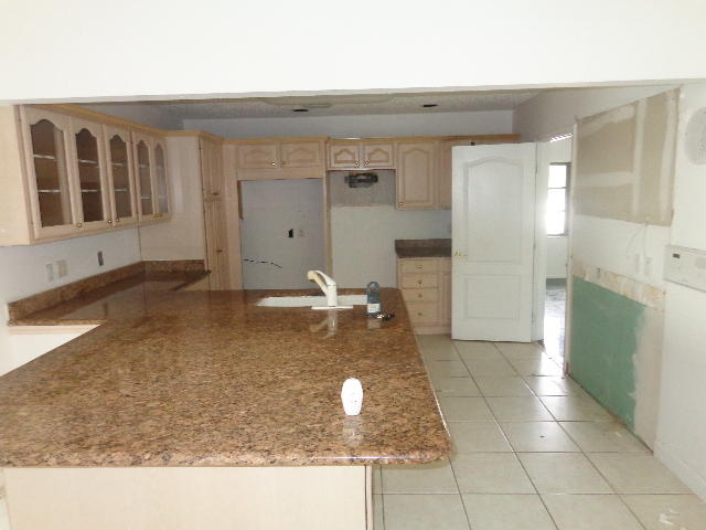 9345 Old Pine Road Boca Raton, FL 33428 - Photo 5 of 38 Kitchen