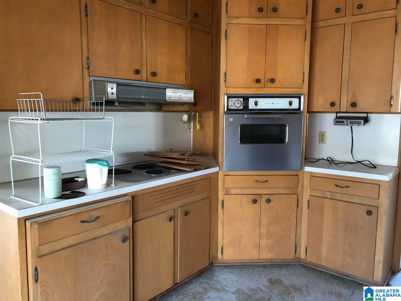 267 Briarcliff Road Heflin, AL 36264 - Photo 2 of 32