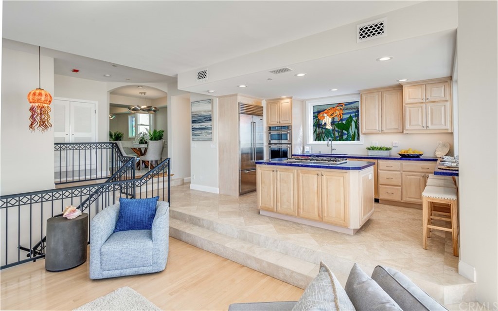 2220 The Strand Manhattan Beach, CA 90266 - Photo 16 of 44 a living room with furniture and flat screen tv