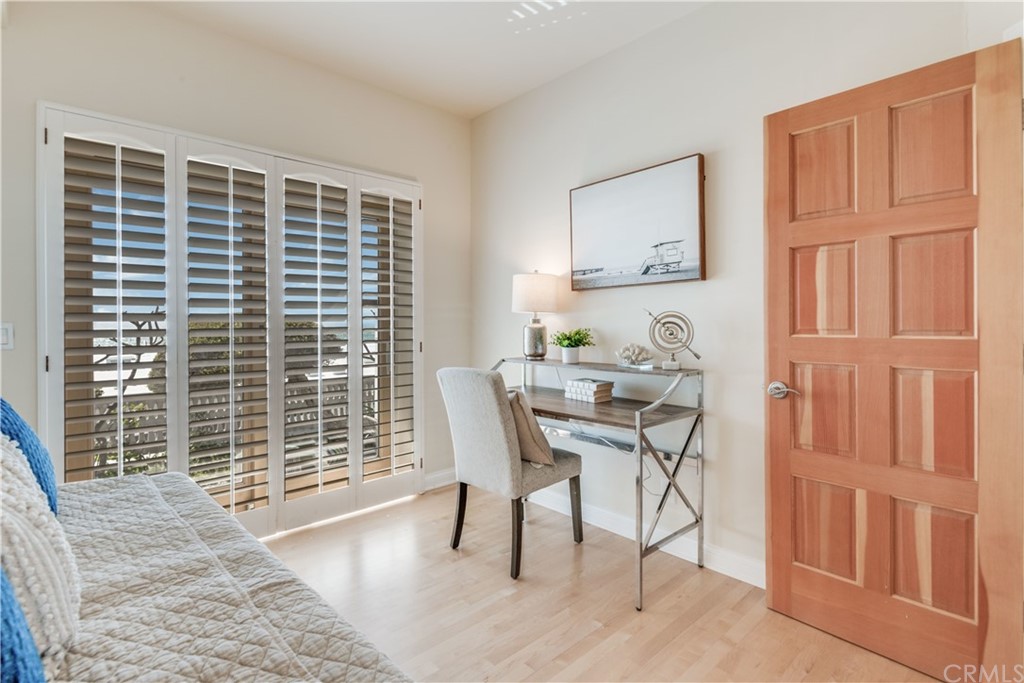 2220 The Strand Manhattan Beach, CA 90266 - Photo 39 of 44 a dining room with furniture and window